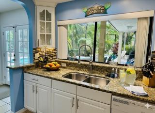 6 BD Beach Retreat-Heated Pool, Jacuzzi & Arcade - 2