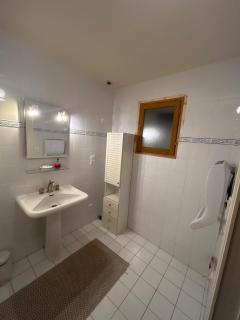 Logement entier proche de tout - 4