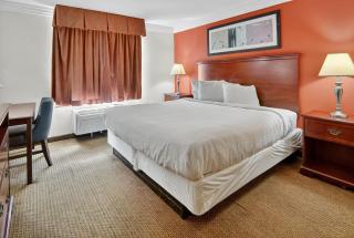 Robinson Inn and Suites - 1