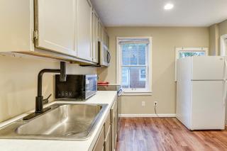 Stay Near the Derby and Downtown! Louisville Apt - 5