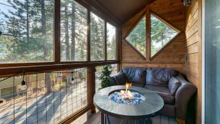 Denton by AvantStay Hot Tub Deck w Fire Pit Near Skiing Lake - 7