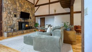Historic Barn Retreat w Pool Pond Views Longview Pond Lodge by AvantStay - 4