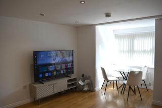 Elegant Home in West Didsbury - 2