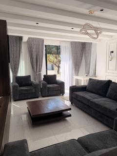 Serian Breeze Villa - 3