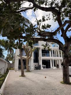 Serian Breeze Villa - 9