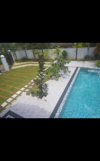 Floating castle villa - 2