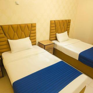 Al-Shmoukh Hotel - 8