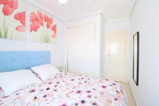 Charming Zenia Townhouse - 2