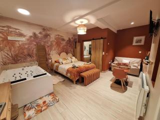 La Cour d'Hortense - 0