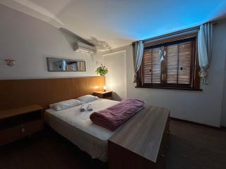 Espaço inteiro com 3 quartos não compartilhado com outros no centro - 0