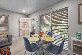 Peaceful condo with pool and steps to beach - 6