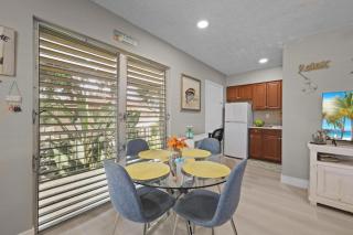 Peaceful condo with pool and steps to beach - 5