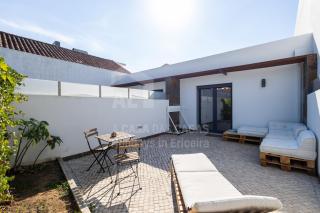 Valentin House by ACasaDasCasas - 9