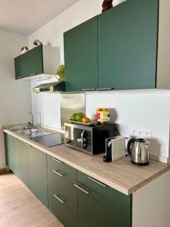 Bord de Mer, Coco Fare Beach, Tahiti - 4