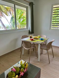 Bord de Mer, Coco Fare Beach, Tahiti - 3