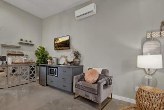 Pop 3: Hot-Tub, Close to Main St - 7