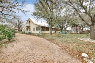 The Country Haus: Quaint home 1 mile from Downtown - 6