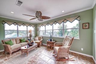 Hill Country Oasis-Deck-BBQ Grill-10 Min to Town! - 4