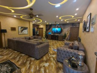 Luxury 3 Bed Apartment Parking & Gym, Near Bahria Town - 9