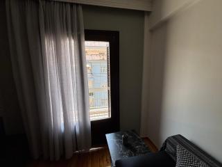 5 Deluxe and Easyliving apartment, 3 rooms , full extra up to 10 people plus baby , ideal midle city area - 9