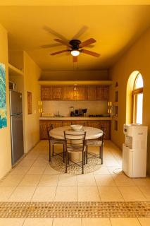 Beachront apartment playa blanca - 8