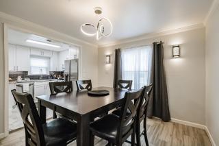 2 Homes In Houston Heights 65 Rooms Sleeps 16 - 7