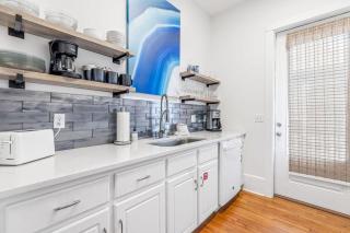 Cassine Cottage by Coastal Dreamin - 1