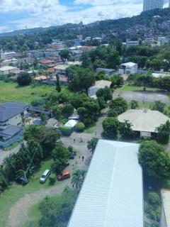 Mountain view Free wifi Netflix Swimming pool Gym - 4