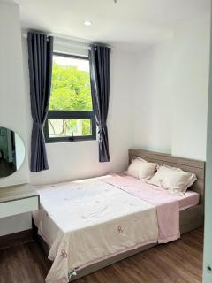 white palace apartment - 3