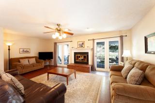 By the River - On The River - WiFi - Cable - Washer - Dryer - Wood Burning Fireplace - Covered Back Deck - 0