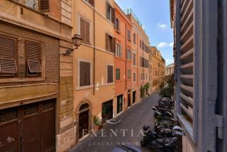 Luxury apartment colosseum - 1