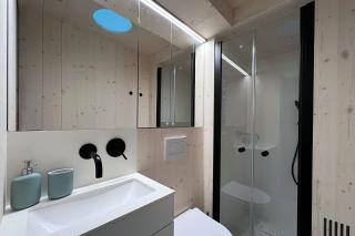 Stylish tiny house in an urban oasis - 1