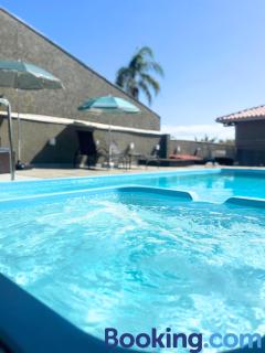 Casa Sol da Manhã - Piscina aquecida com hidromassagem - 300m da praia - 0