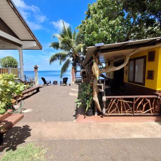 Au bord de l'eau sur Vairao Teahupoo - 8