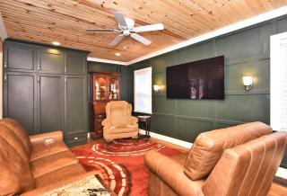 The Christmas Tree House - 4