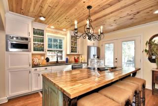 The Christmas Tree House - 1