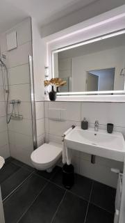 8 Modern und gemütlich, ggü Uni-Passau, TG-Stellplatz und Balkon - 1