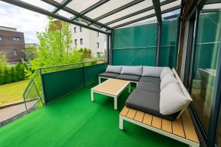 Modernes Zimmer mit eigener Küche & Bad - 1
