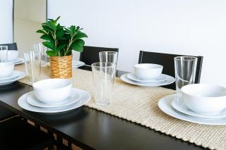 Spacious Loft - near CSU, Playhouse, Progressive field, R&R Hall of Fame with Gym & Sauna and Sleeps 12 - 6