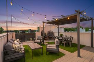 Rooftop Deck and Rec Room Minutes to DWNTN - 0