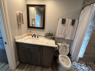 Sea Urchin - Amazing Private Suite Large Bath 3.3mi 2 Beach - 5