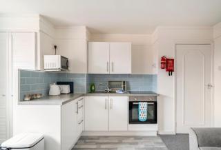 45 New Esplanade Court - 8