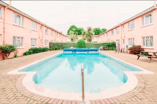 45 New Esplanade Court - 1