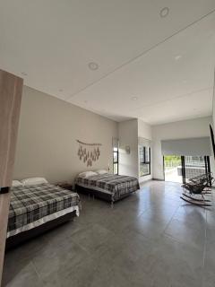 BosqueVivo - Cabaña de lujo con piscina y jacuzzi en Doradal - 2