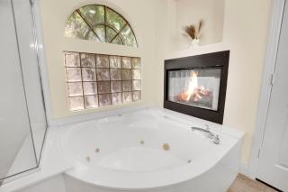 Spacious 6-bedroom house in Las Vegas - 9