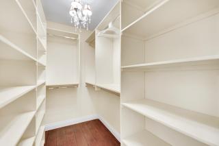 Spacious 6-bedroom house in Las Vegas - 4