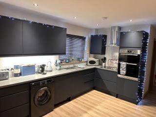 Woodlane 3bedroom7 seater hottub and a pool table - 5