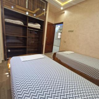 Bel appartement de 2 chambres L - 7