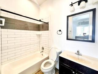 Lovely 3-bedroom house with AC in vibrant Los Angeles Near USC - 9