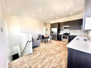 Lovely 3-bedroom house with AC in vibrant Los Angeles Near USC - 3